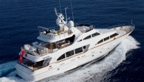 Motor Yacht�SALU